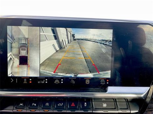 Used 2025 GMC Sierra 1500 Elevation w/ Preferred Package image 17