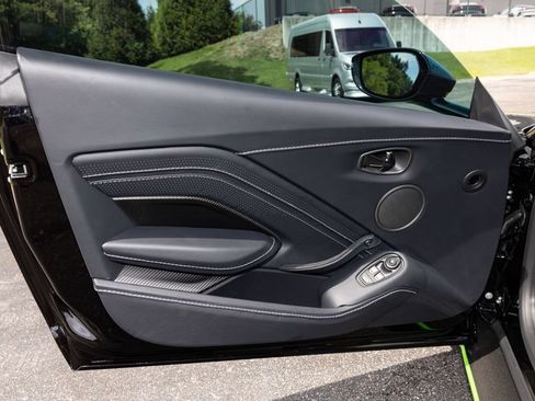 Used 2023 Aston Martin V12 Vantage RWD image 20