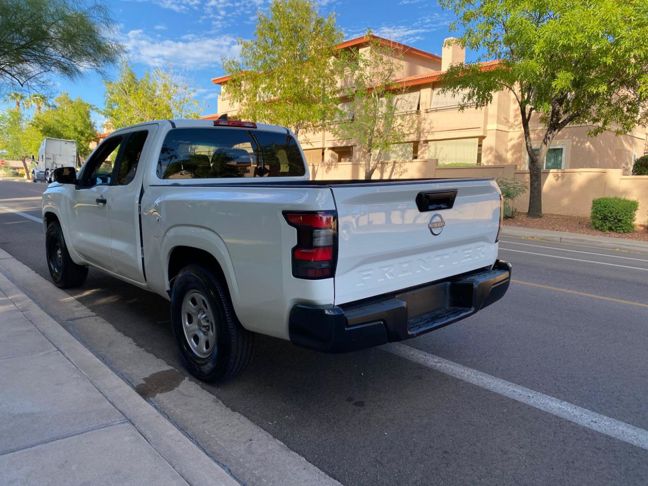 Used 2024 Nissan Frontier S RWD image 9