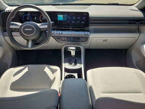 Used 2025 Hyundai Kona SEL FWD image 11