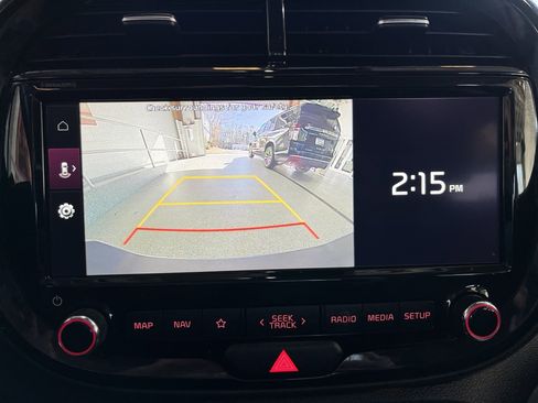 Used 2022 Kia Soul EX image 18