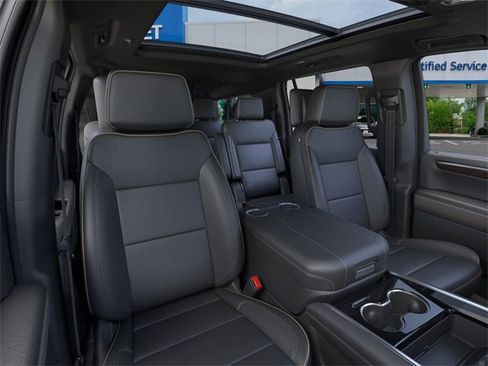 New 2026 Chevrolet Suburban Premier image 16