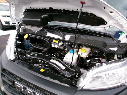 Used 2025 RAM ProMaster 2500 w/ Crew Van Package image 20