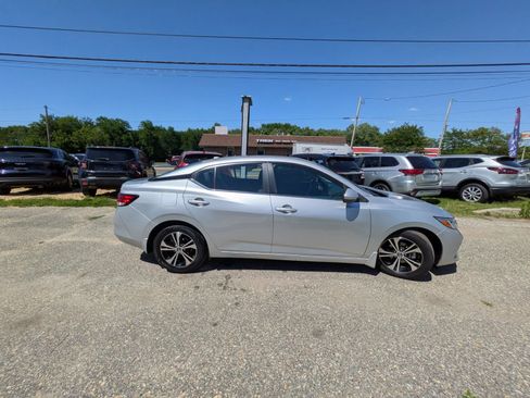 Used 2020 Nissan Sentra SV FWD image 6