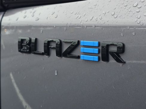 Used 2024 Chevrolet Blazer EV RS image 12
