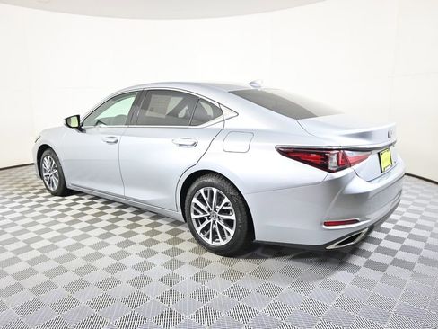 Used 2023 Lexus ES 350 w/ Premium Package FWD image 4