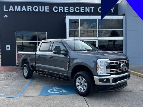 Used 2024 Ford F250 XLT AWD/4WD image 1