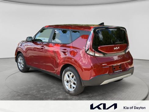 Used 2025 Kia Soul S FWD image 7
