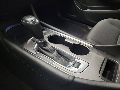 Used 2017 Chevrolet Malibu Hybrid FWD image 26