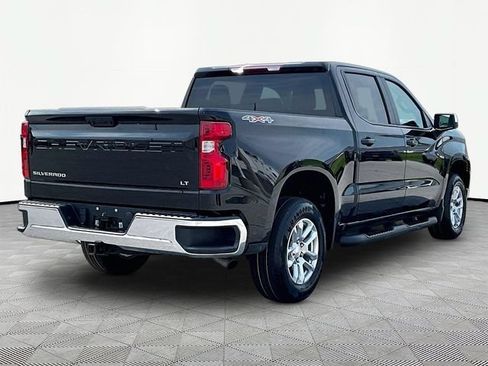 Used 2024 Chevrolet Silverado 1500 LT AWD/4WD image 6
