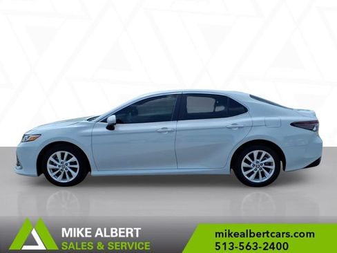 Used 2023 Toyota Camry LE FWD image 4