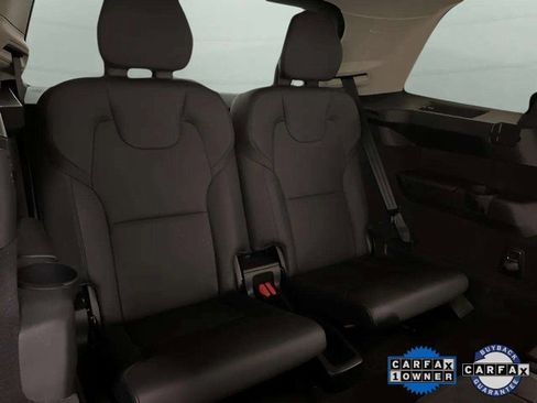 Used 2025 Volvo XC90 B6 Plus image 22