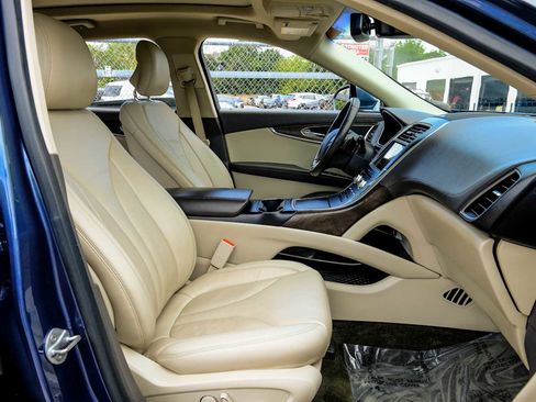 Used 2018 Lincoln MKX Select w/ Select Plus Package image 33