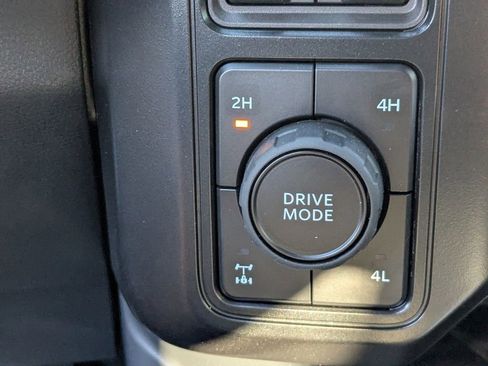 New 2025 Ford F250 Lariat w/ Lariat Ultimate Package image 25