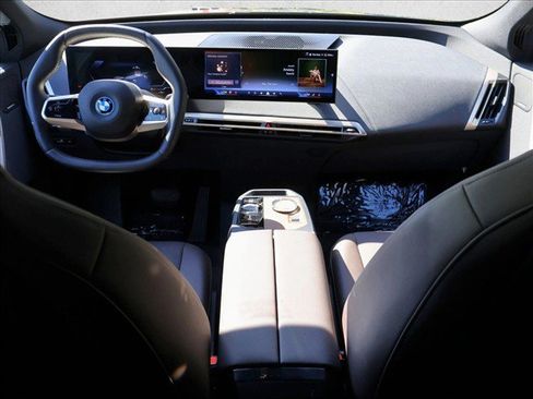 Certified 2024 BMW iX xDrive50 w/ Sport Package AWD/4WD image 22