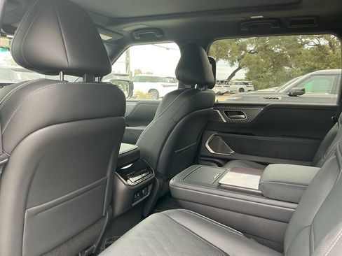New 2026 INFINITI QX80 Autograph w/ Premium Cargo Package AWD/4WD image 29