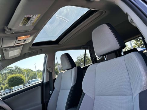 Used 2018 Toyota RAV4 Adventure AWD/4WD image 19