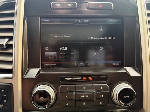 Used 2015 Ford F150 King Ranch w/ Equipment Group 601A Luxury AWD/4WD image 65