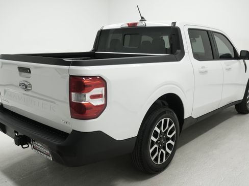 Used 2024 Ford Maverick Lariat AWD/4WD image 4
