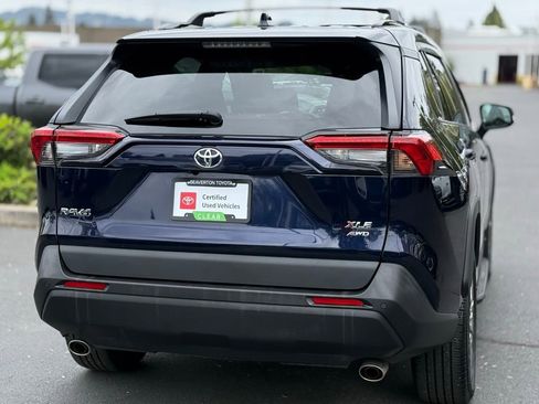 Certified 2023 Toyota RAV4 XLE Premium AWD/4WD image 5