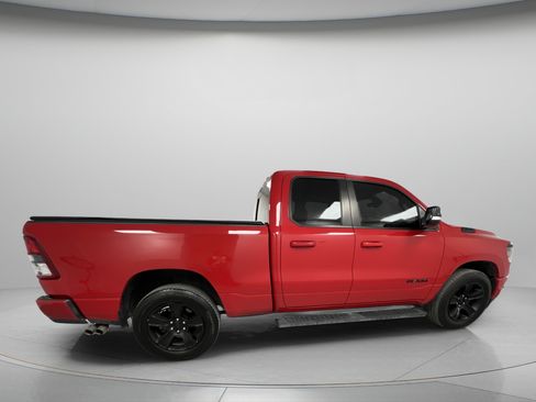 Used 2022 RAM 1500 Big Horn w/ Night Edition AWD/4WD image 9
