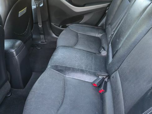 Used 2013 Hyundai Elantra Limited w/ Technology Pkg FWD image 11