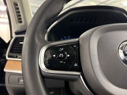 Certified 2023 Volvo XC90 B5 Plus w/ Protection Package Premier image 13