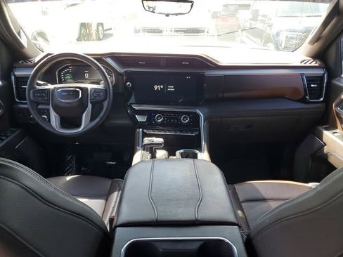 Used 2025 GMC Sierra 1500 Denali w/ Denali Reserve Package image 12