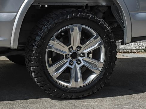 Used 2015 Ford F150 Platinum w/ Equipment Group 701A Luxury AWD/4WD image 52