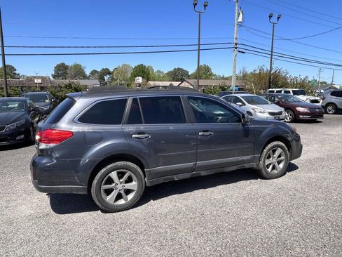 Used 2014 Subaru Outback 3.6R Limited image 8