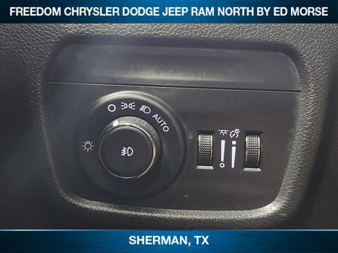 Used 2024 Jeep Grand Cherokee Limited AWD/4WD image 17