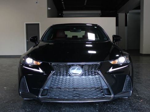 Used 2019 Lexus IS 300 F Sport w/ F Sport Package image 8