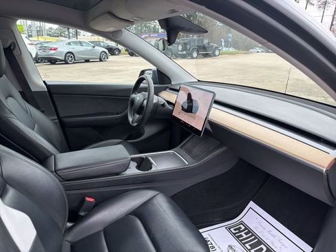 Used 2022 Tesla Model Y Performance image 14