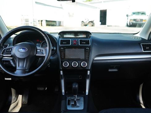 Used 2016 Subaru Forester 2.5i Premium w/ Protection Package #1 AWD/4WD image 10