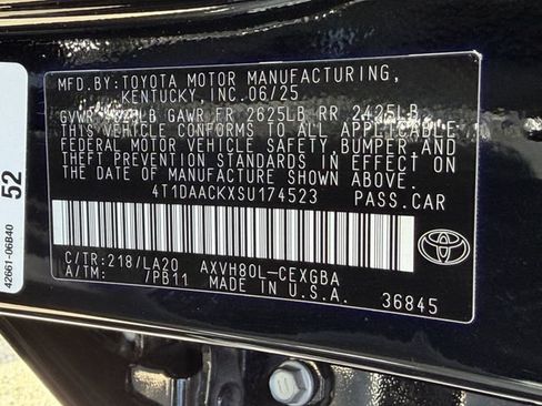 Certified 2025 Toyota Camry XLE FWD image 29