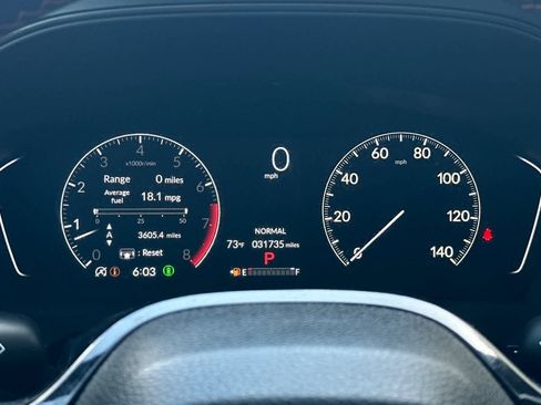 Used 2025 Honda Pilot TrailSport image 27