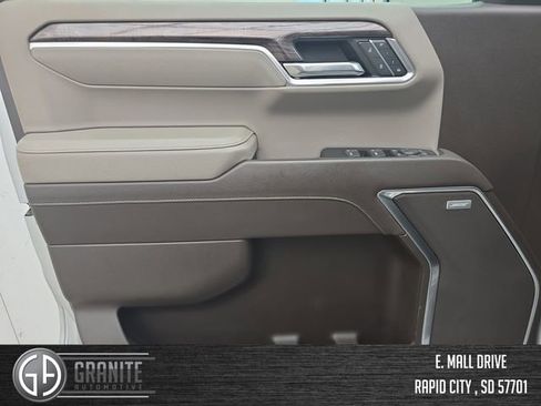 Used 2022 Chevrolet Silverado 1500 LTZ AWD/4WD image 11