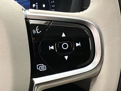 New 2026 Volvo XC60 B5 Ultra w/ Protection Package Premier image 14