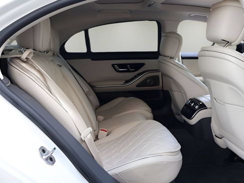 Used 2023 Mercedes-Benz S 580 4MATIC Sedan image 16