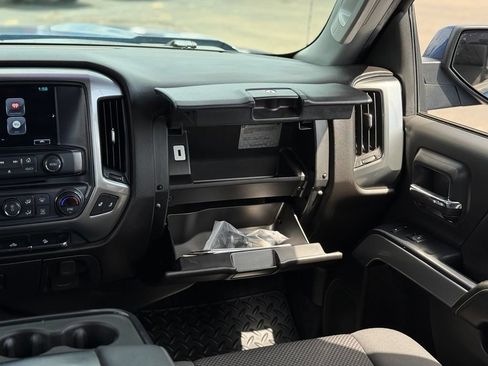 Used 2019 Chevrolet Silverado 1500 LT w/ All Star Edition AWD/4WD image 25
