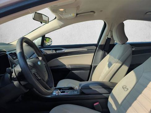 Used 2018 Ford Fusion S FWD image 10