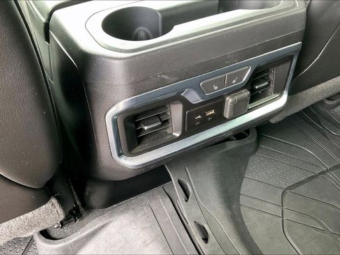 Used 2019 Chevrolet Silverado 1500 High Country w/ Technology Package AWD/4WD image 11