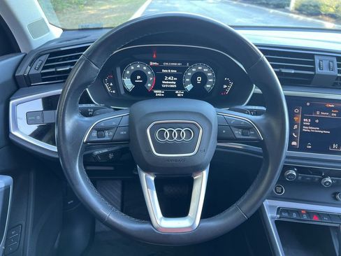Used 2022 Audi Q3 2.0T Premium image 14