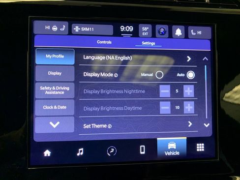 Used 2024 Jeep Grand Cherokee L Laredo image 28