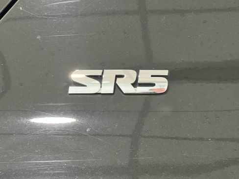 Used 2016 Toyota 4Runner SR5 Premium w/ Convenience Package image 5