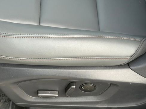 New 2026 Ford Explorer Active w/ Active Comfort Package image 13