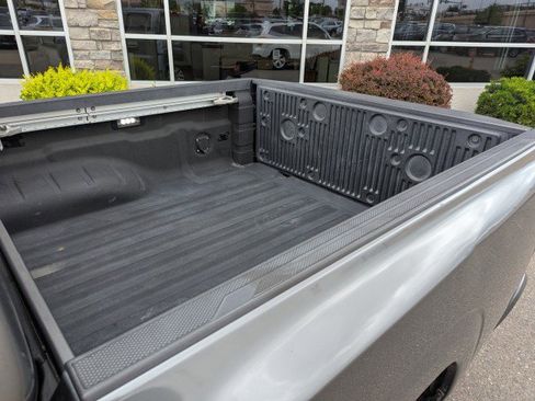 Used 2022 Nissan Frontier SV AWD/4WD image 28