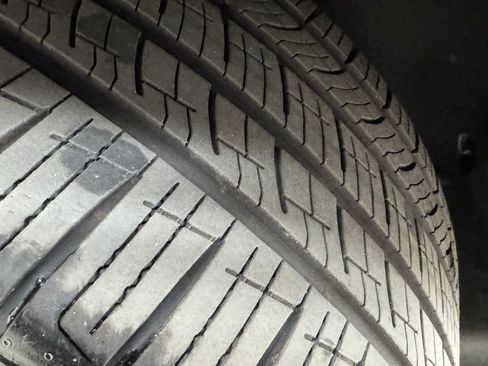 Used 2026 BMW iX xDrive45 image 28