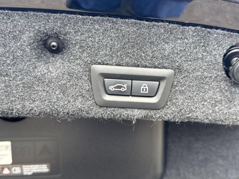 Used 2016 BMW 535i xDrive Sedan AWD/4WD image 6