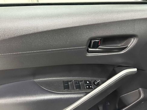 Certified 2022 Toyota Corolla Cross LE image 15